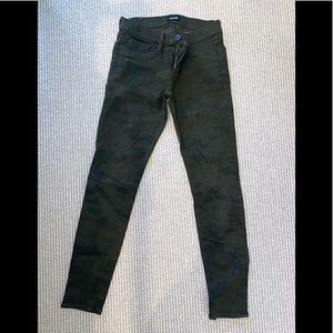 Hudson camo print cropped straight leg jean